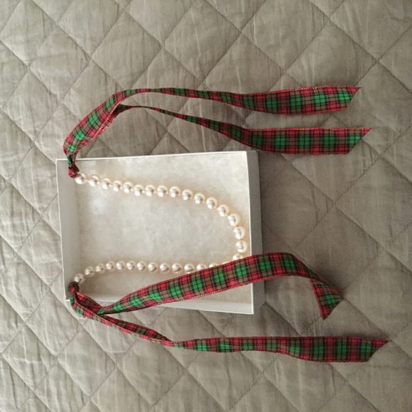 Faux Pearl Plaid Ribbon Double Tie Necklace - Picture 4 of 4